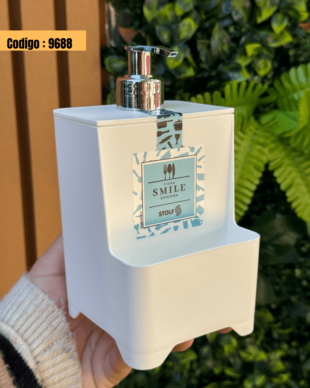 Accesorio cocina, dispensador jabón con espacio para esponja